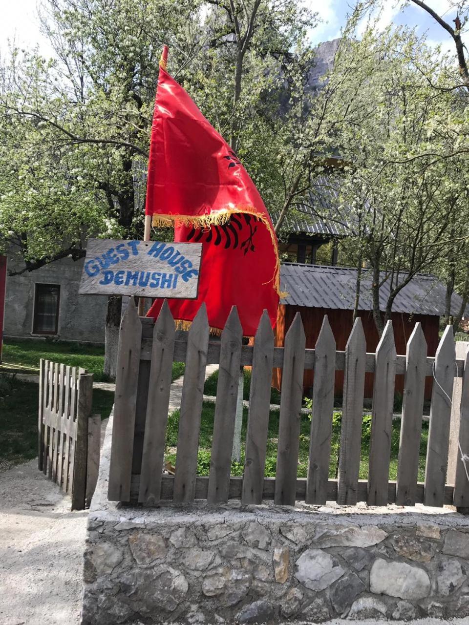 Guesthouse Demushi Валбона Экстерьер фото